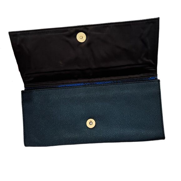 Juicy Couture navy blue pebbled clutch - Picture 3 of 5